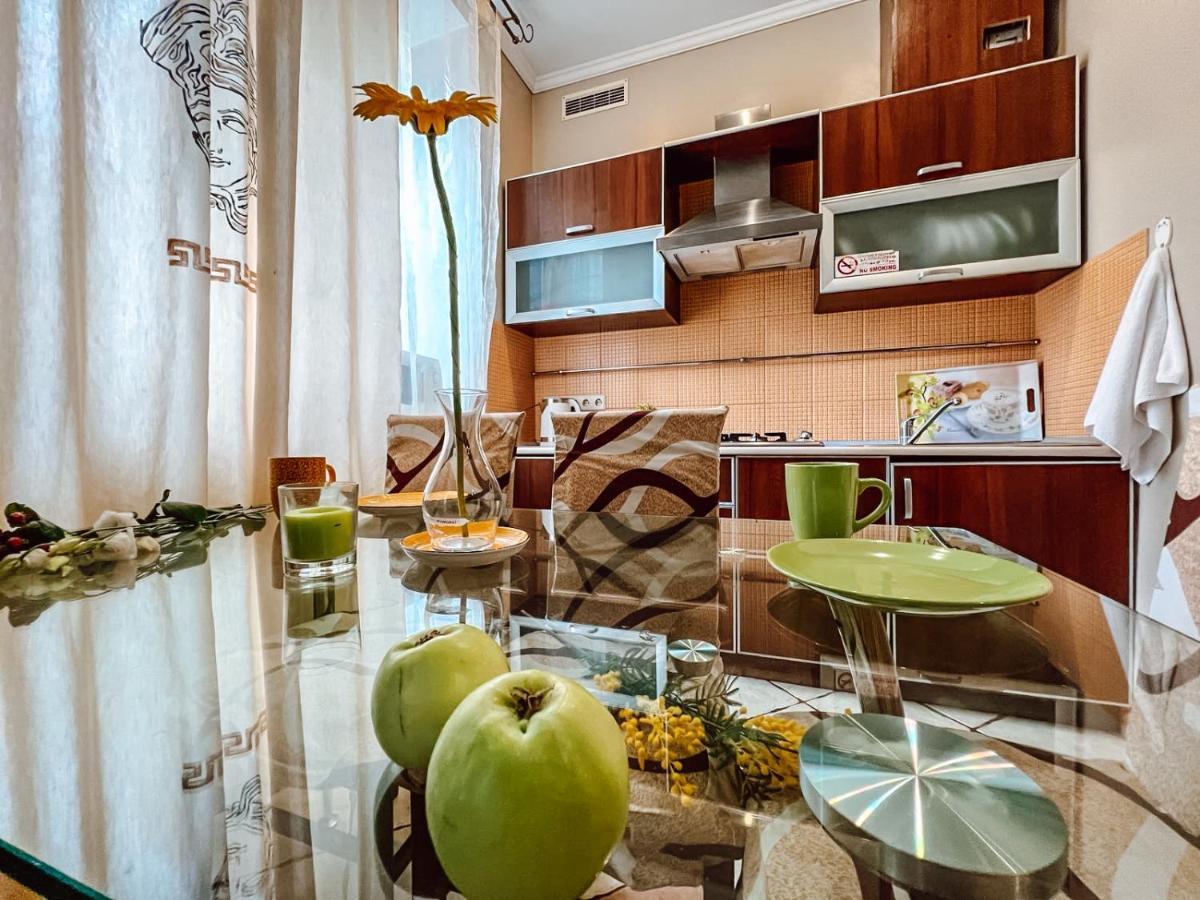 Apartment On Fedorova เคียฟ ภายนอก รูปภาพ