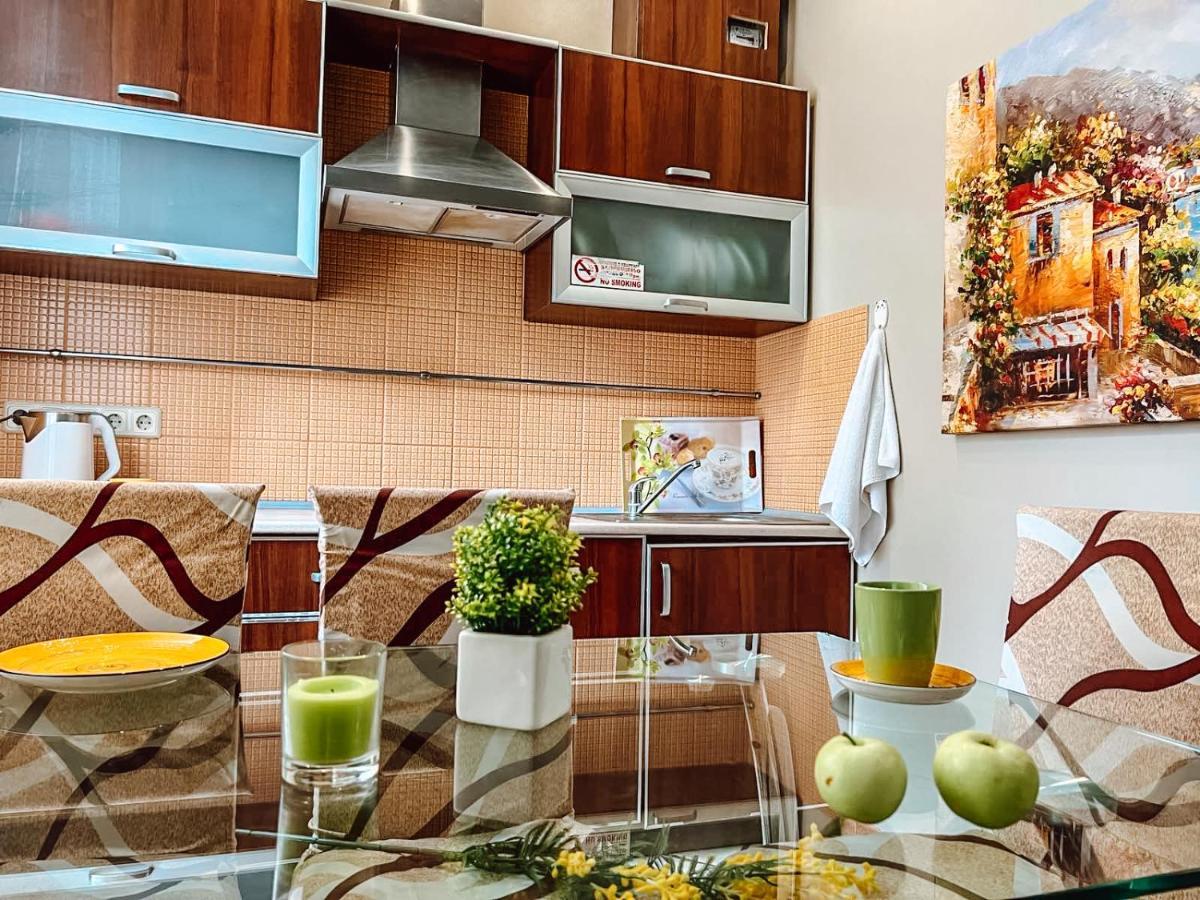 Apartment On Fedorova เคียฟ ภายนอก รูปภาพ