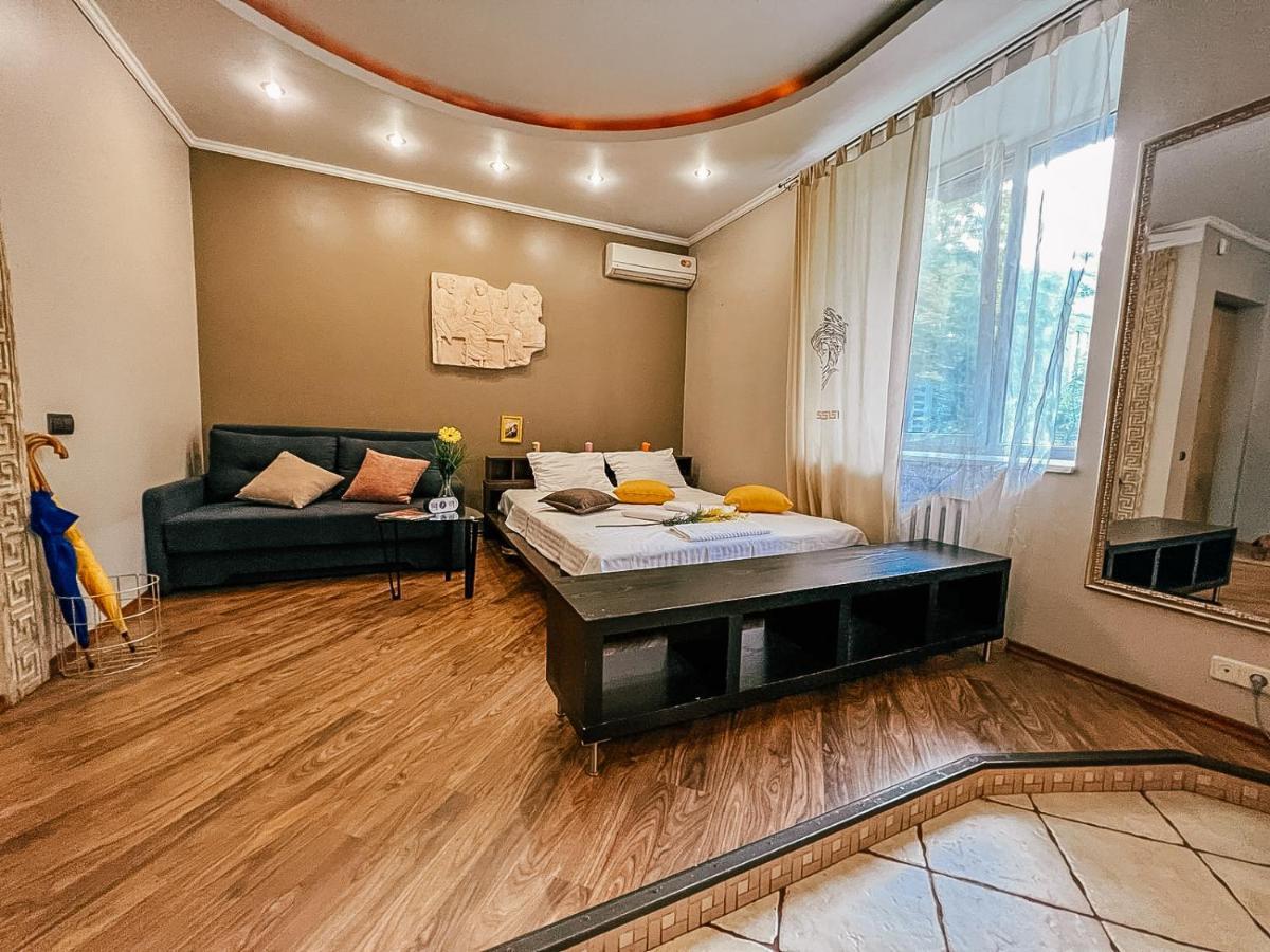 Apartment On Fedorova เคียฟ ภายนอก รูปภาพ